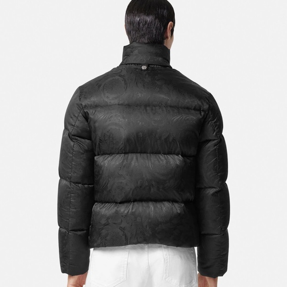 AUTHENTIC VERSACE Black Barocco Light Puffer Down Jacket sz M, NEW - Picture 2 of 16